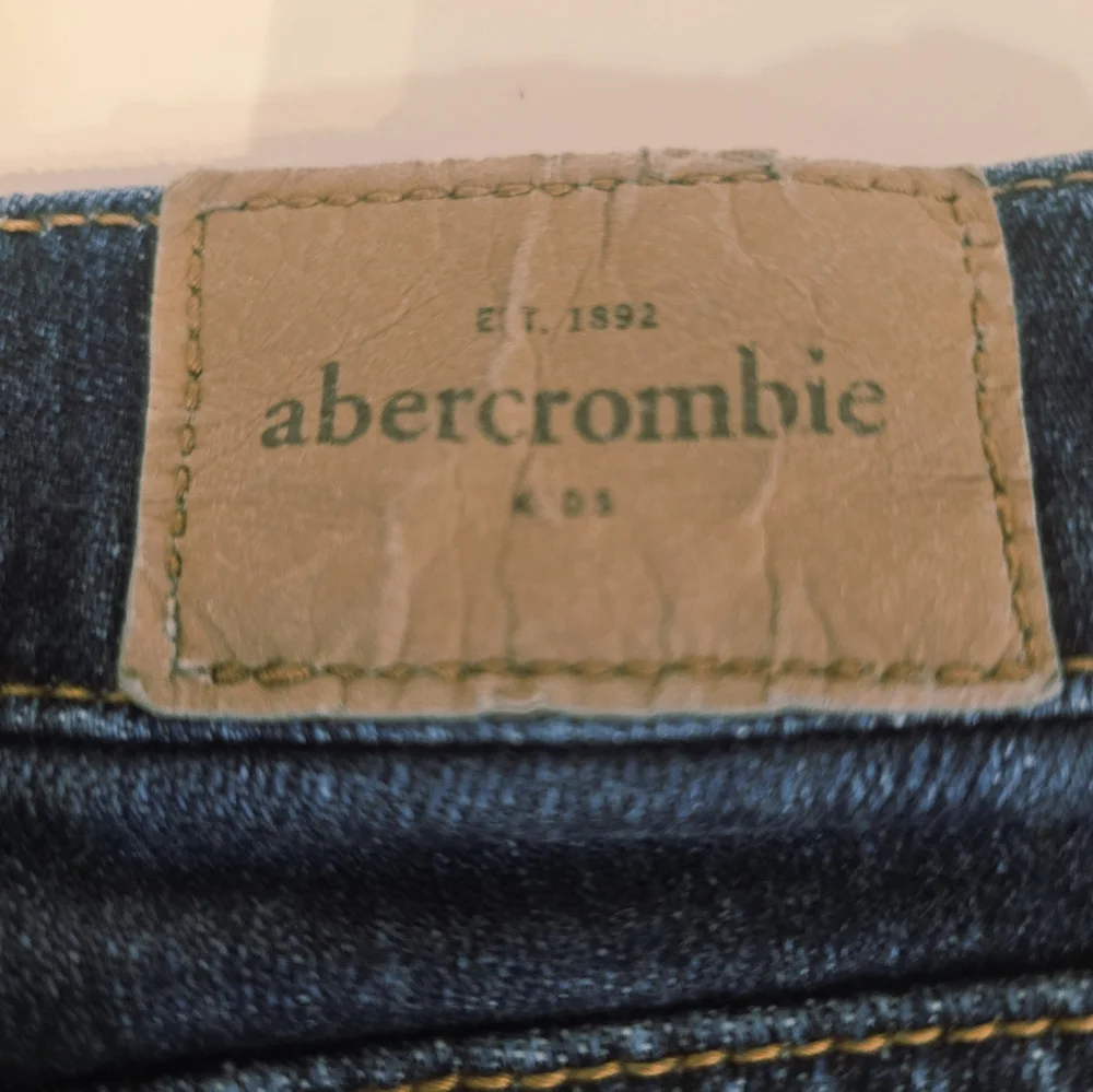 Abercrombie Kids Blue Distressed Jeans Size 14